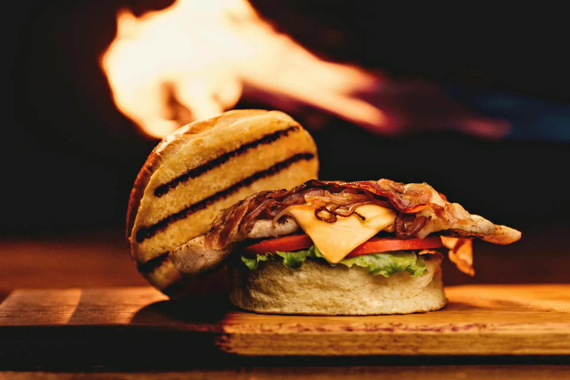 Burger bacon